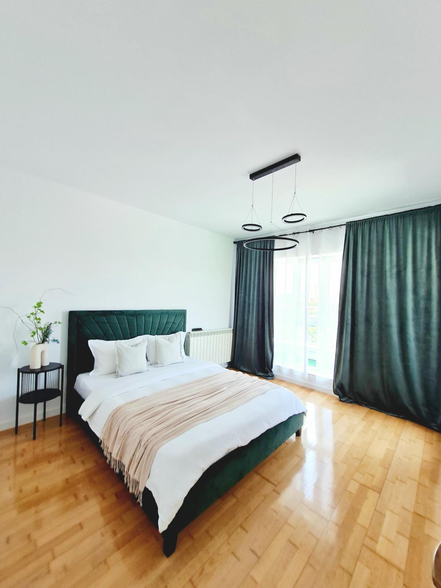 Appartamento Penthouse View Aeroport Iasi Esterno foto